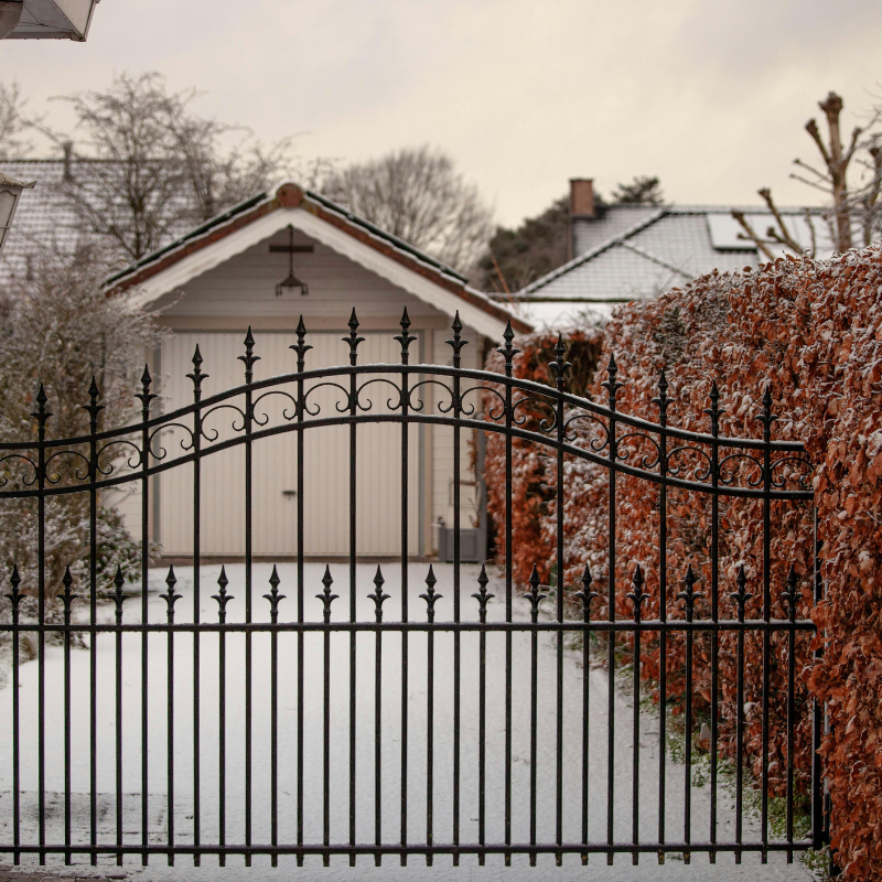 iron fence gallery 3