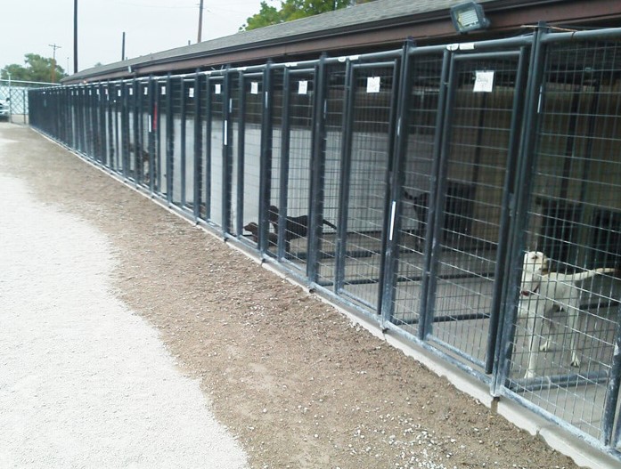 Priefert Premier Kennels Fence Supply Inc.